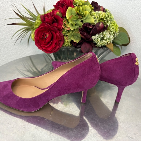 RALPH LAUREN FUCSHIA SUEDE PUMPS - Picture 6 of 7
